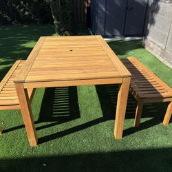 Outdoor teak Dining Set Table And 2 Benches 