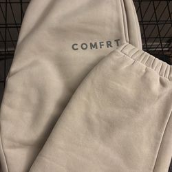 Comfrt sweats 