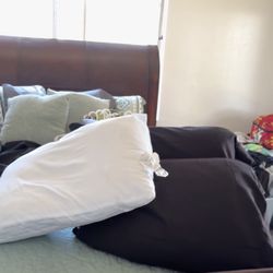 Sleigh Bed