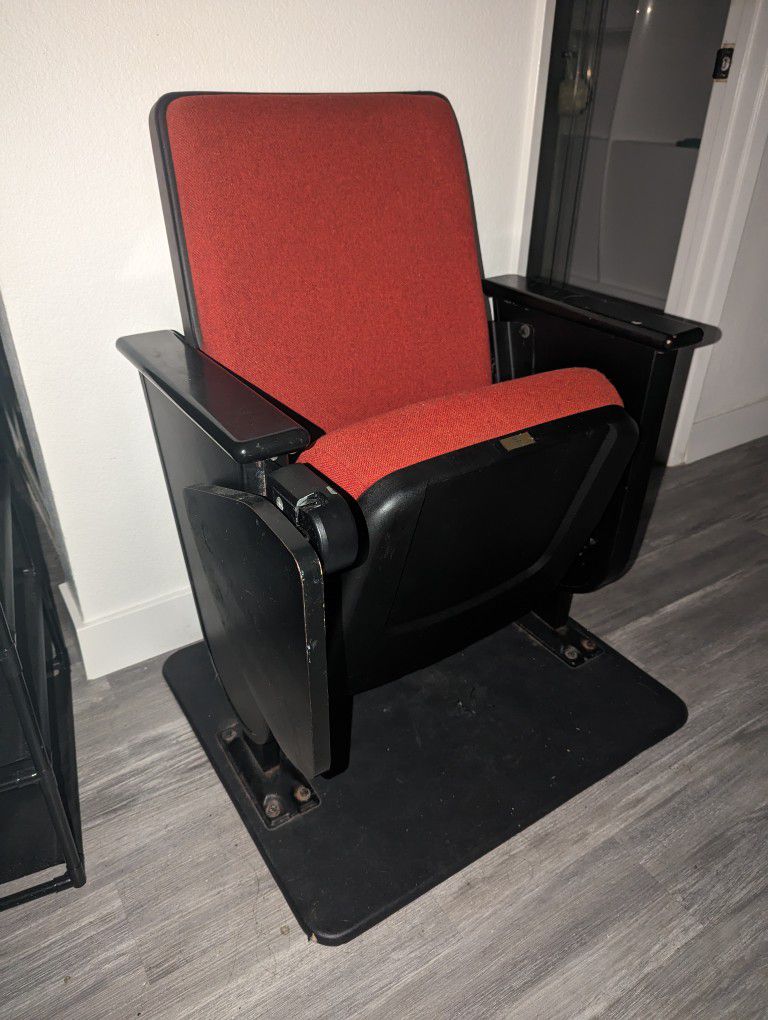 Theater Chair With Folding Table