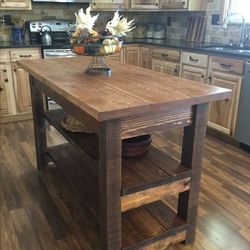 Rustic Farm Style Kitchen And Dining Tables.