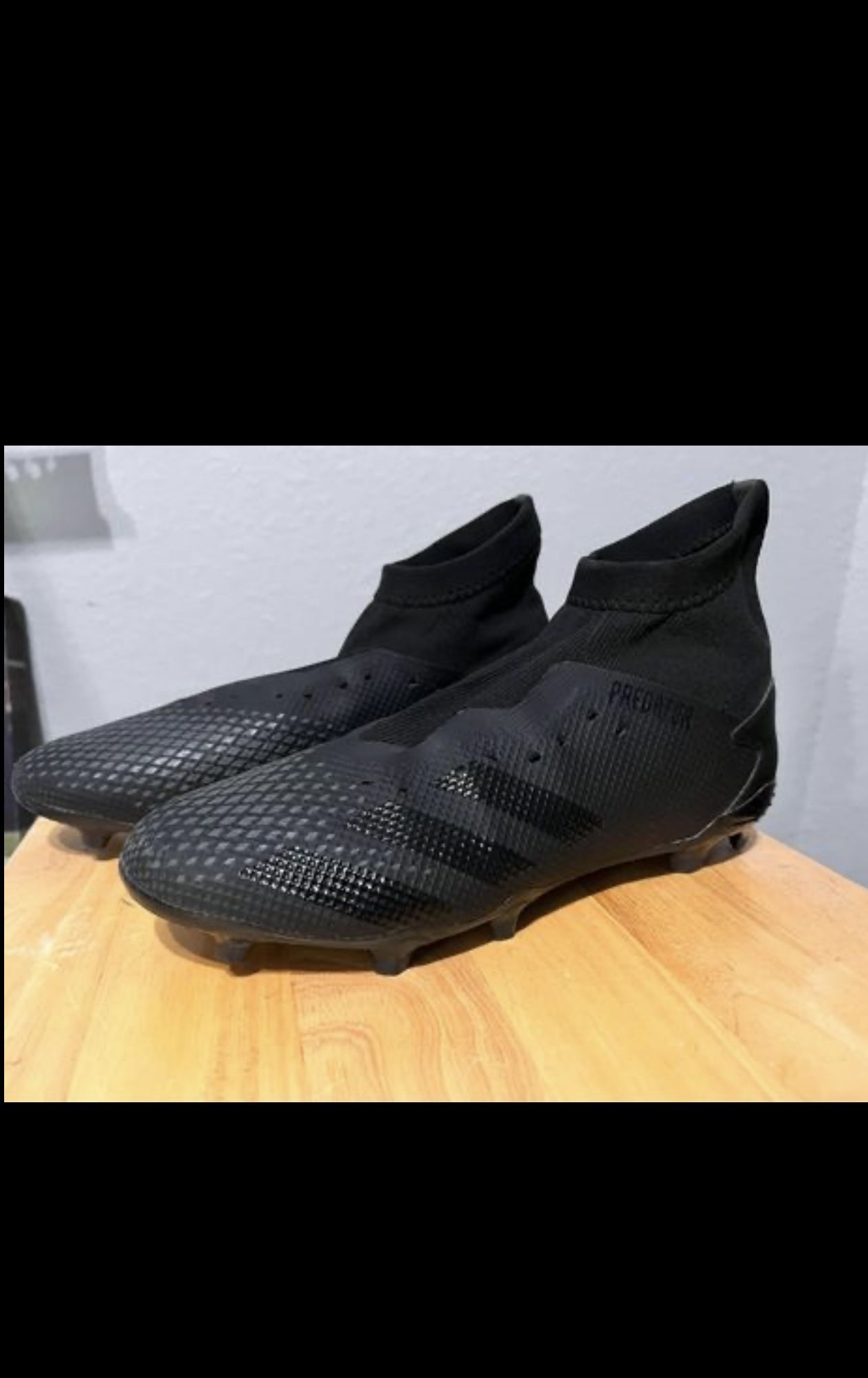 Soccer Cleats Size 11