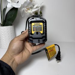 Dewalt Charger 12v/20v