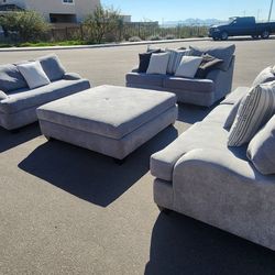 Living Spaces Living Room Set + DELIVERY