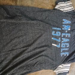 2x Men's American Eagle Shirt