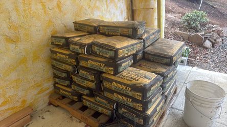 1 pallet of concrete