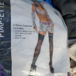 Halloween costumes 