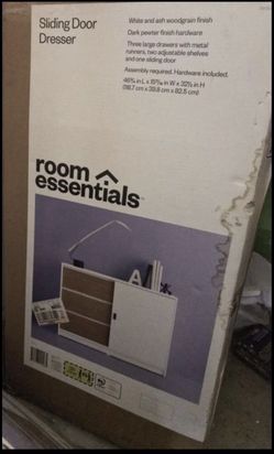 White slidding door dresser