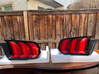 NEW 2018-2023 Ford Mustang OEM LED Tail Lights (Pair)