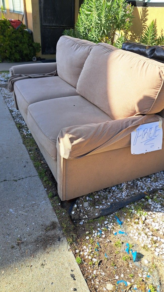 Free Couches