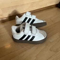 toddler adidas shoes
