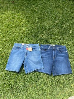 NEW Levis Classic Shorts women size 27 (4)