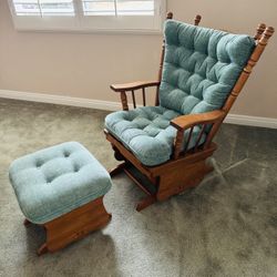 Solid Wood Glider Rocker Chair with Ottoman
