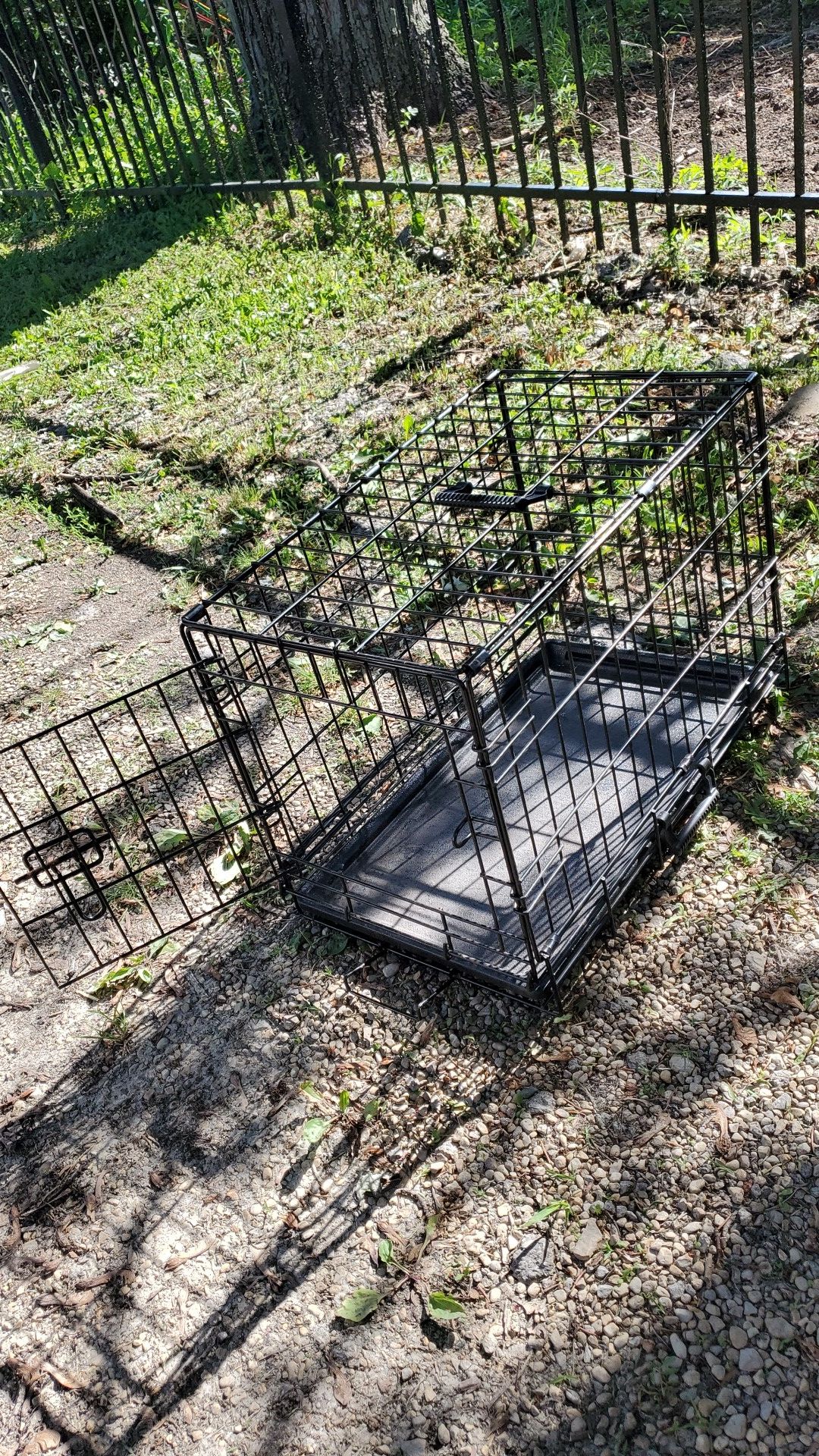 Dog crate