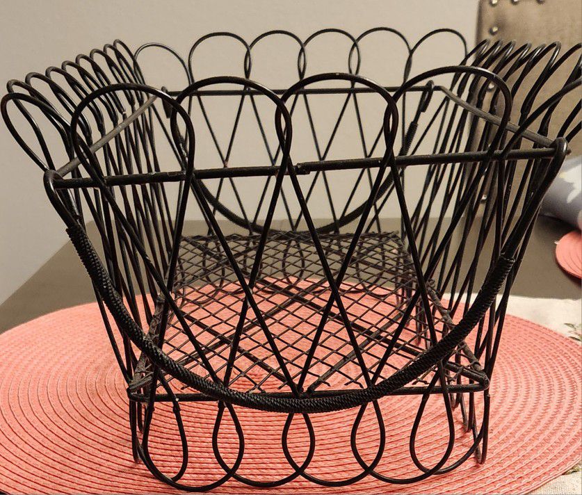 Wire Basket With Handles