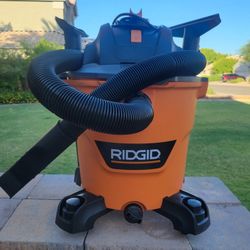 RIDGID 12 Gallon 5.0 Peak HP NXT Shop Vacuum Wet Dry Vac 