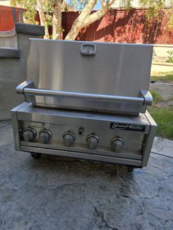 BBQ With Door And Rotisserie