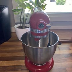 Kitchen Aid Artisan Mini 3.5 Quart Stand Mixer