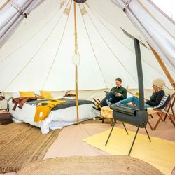 Fernweh Canvas Tent with Rug and Woodstove