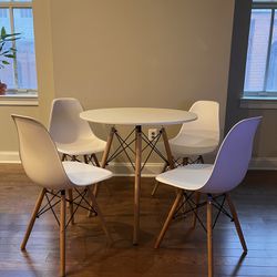 White Dining Table 31.5''–Small,Round + Dining Chair Mid Century Modern DSW Chair