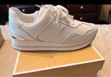 New woman shoes