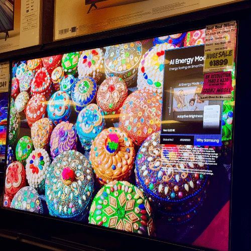65-Inch Samsung Neo QLED 8K Smart TV (QN65QN800D)