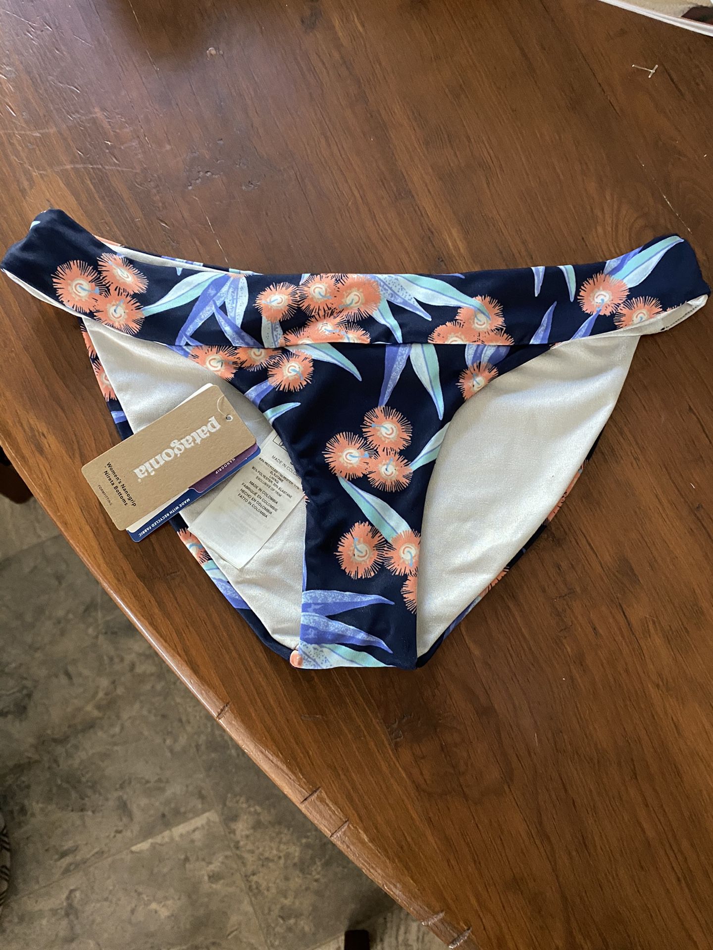 NEW Patagonia swim bikini bottoms Nanogrip Sx Small NWT