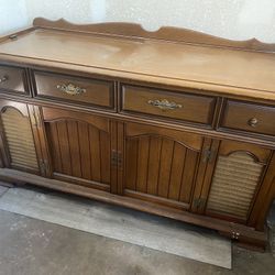 Magnavox Record Player