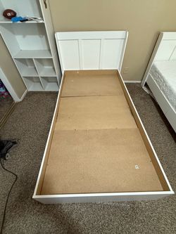 Twins beds