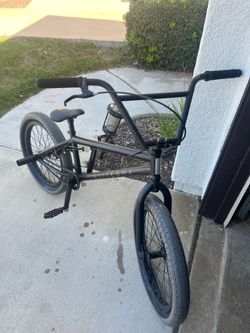 Elite BMX Destro Bike