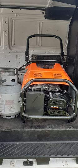 Generac 5500 watts generator gas propane olny new conditions