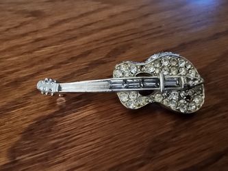 RHINESTONE violin brooch