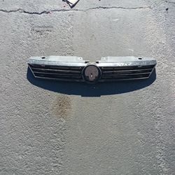 2015-2016 Volkswagen Jetta Front Grille OEM 