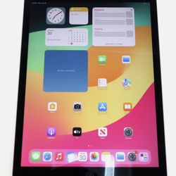 iPad 6 With Charging Cable