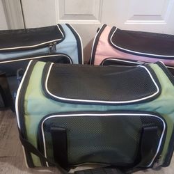Petisfam Travel Safe Collapsible Pet Carrier