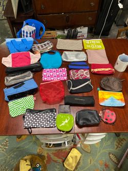 26 cosmetic bags
