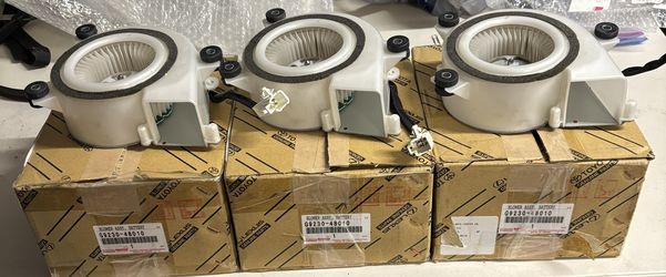 Toyota Hybrid Battery Cooling Blower Assembly 