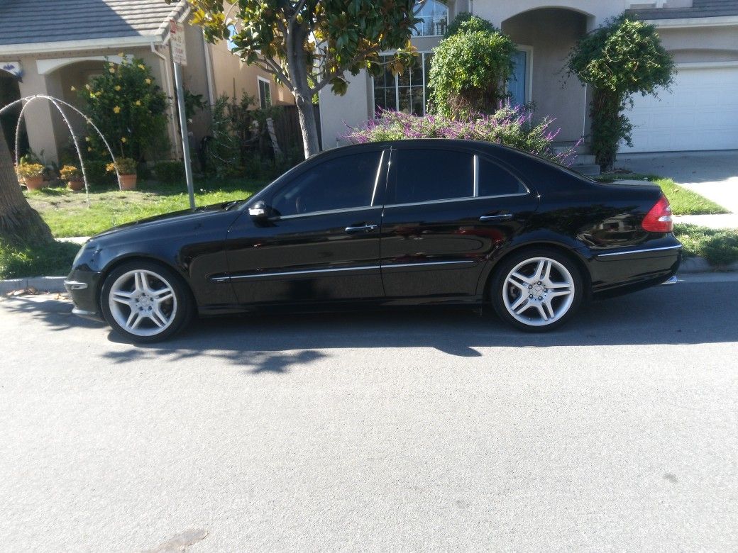 2005 Mercedes-Benz E-Class