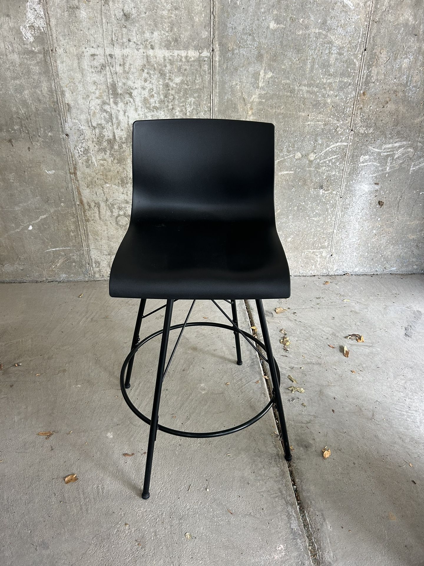 Counter height bar stool