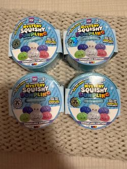 Mystery Squishy Dumpling Snowflake Edition