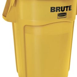 Rubbermaid Garbage Can 