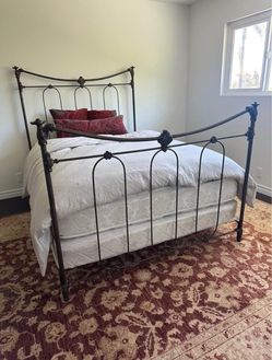 Queen vintage iron bedframe