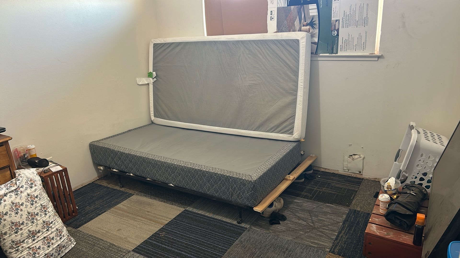 Brand New Serta Matress/box Spring/ Bed Frame/ Sheets And Pillow Cases