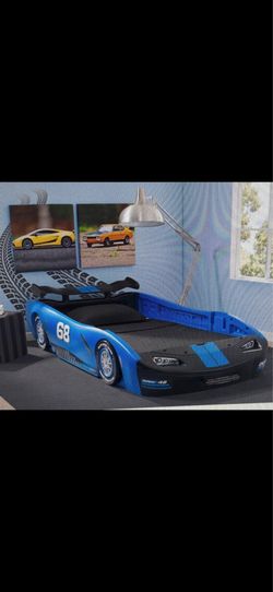 Race car bed toddler