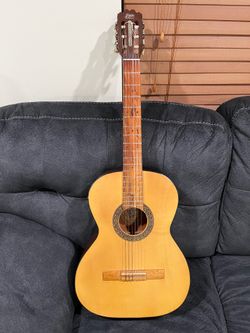 JOM classic guitar