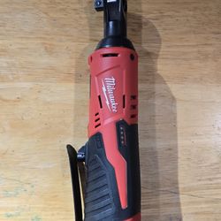 New Milwaukee M12 Ratchet 3/8 