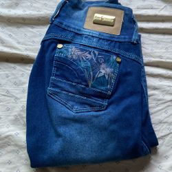 Pantalones colombianos