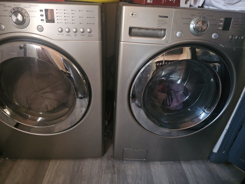 Lg Washer& Dryer