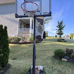 Lifetime Front Court Portable Basketball Hoop