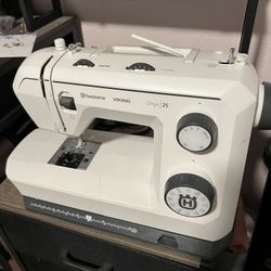 Sewing Machine Husqvarna Viking 